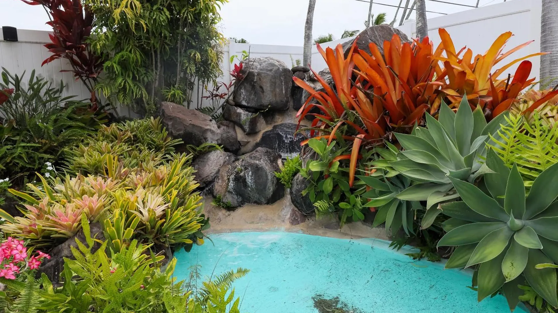 Apartment Bamboo Bungalow At Napili Ridge Kahana United States