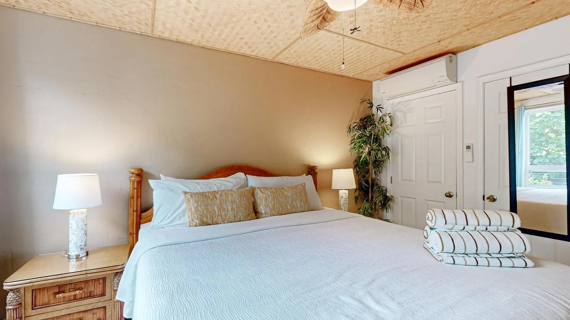 Bamboo Bungalow At Napili Ridge Kahana 0*,  United States